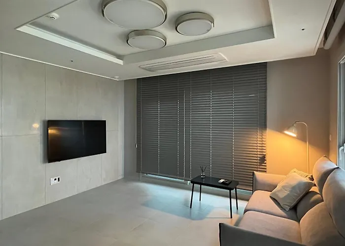Aparthotel Osiria Losiria