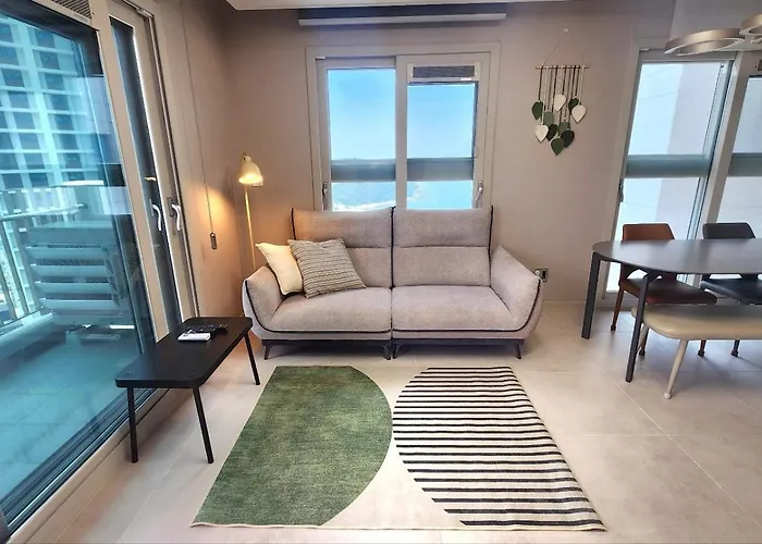 Osiria Losiria Aparthotel 4*
