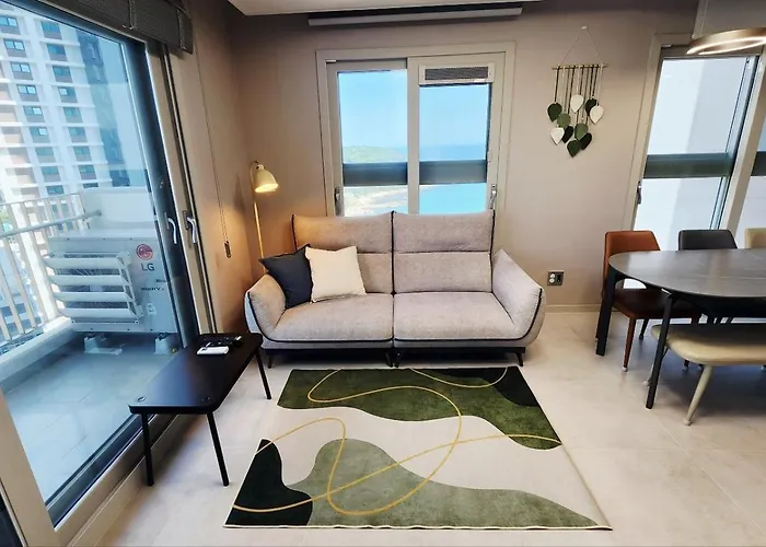 Osiria Losiria Aparthotel Busan